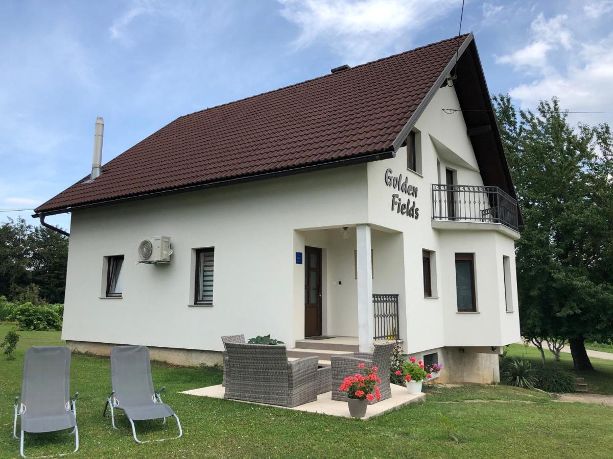 Apartment Golden Fields Смолянац Экстерьер фото
