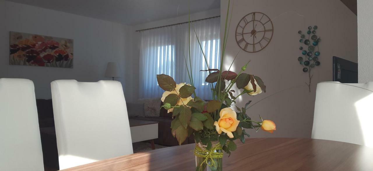 Apartment Golden Fields Смолянац Экстерьер фото