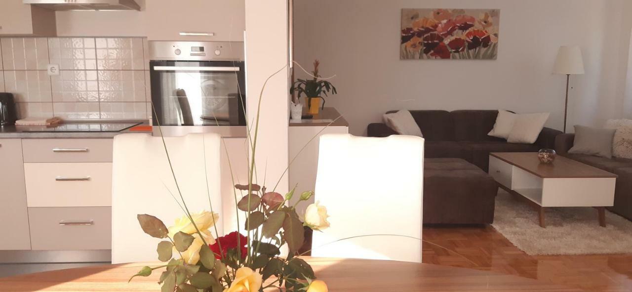 Apartment Golden Fields Смолянац Экстерьер фото